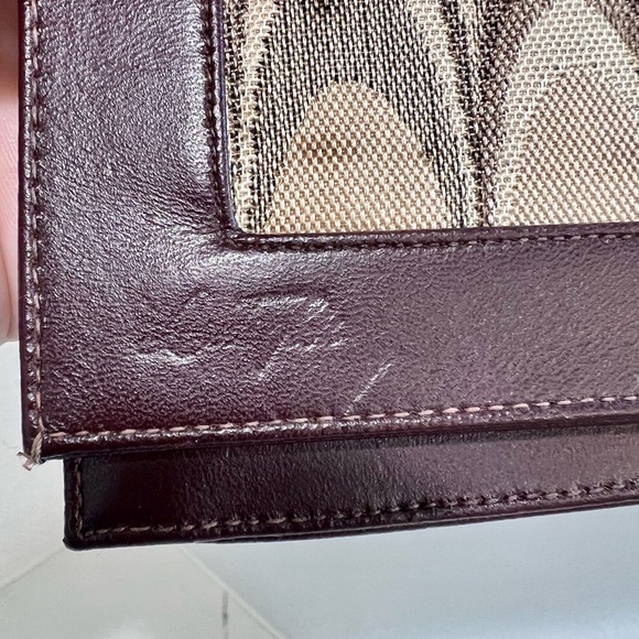 Vintage Lou Taylor Mod Wristlet Clutch | 1960s–1970s